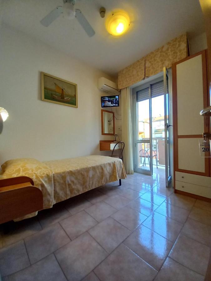 Hotel Casadei 里米尼 外观 照片